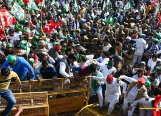 पुन्हा एकदा केंद्र सरकारपुढे पेच! दिल्लीच्या दारावर शेतकरी आंदोलनाची पुन्हा दिली दस्तक संकलित फोटो