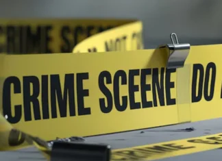 पत्नी ‘नको त्या अवस्थेत’ आढळली ; ७८ वर्षीय प्रियकरासोबत ३२ वर्षीय महिलेने पतीचा गळा आवळून केला खून