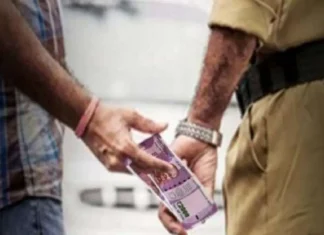 गुन्हा दाखल न करण्यासाठी तीस हजाराची मागणी; लाचखोर सहाय्यक पोलीस उपनिरीक्षक एसीबीच्या जाळ्यात