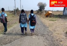 डोंगरगाव – खेतापूर रस्त्याची दुरावस्था : चिमुकल्यांचा शालेय प्रवास बनला ‘अडथळ्यांची शर्यत’ ; रस्ता दुरुस्तीची ग्रामस्थांची मागणी